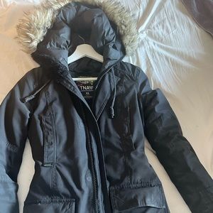 Aritzia Bancroft parka xs